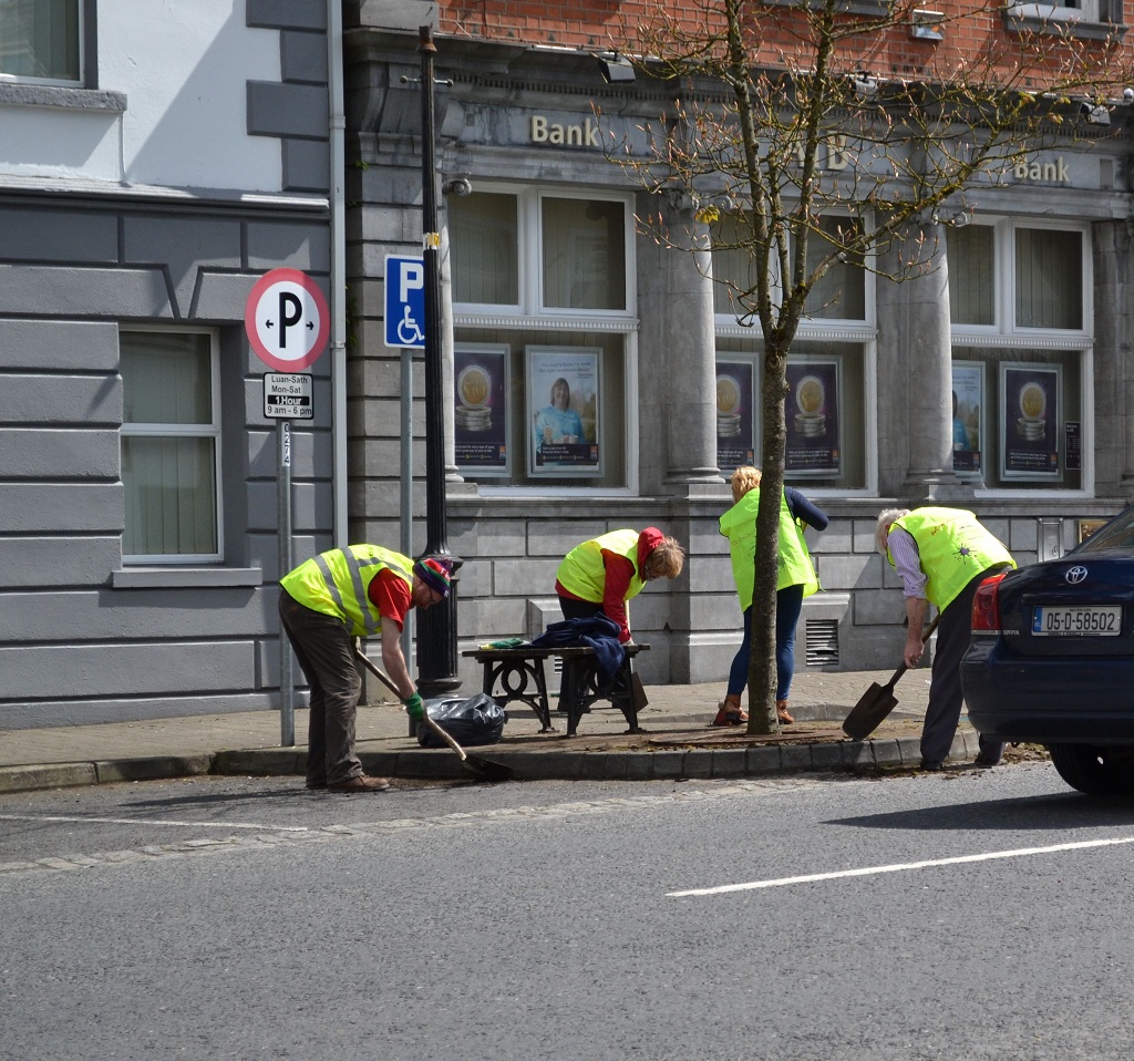 Weekly Clean Ups Resume